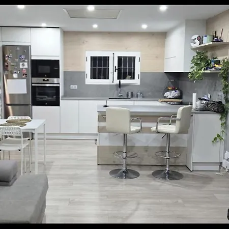 Vivienda En Telde Con Piscina Privada